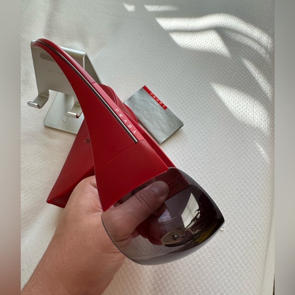 🔥Prada Sunglasses ( Large Size) - Picture 9 of 17